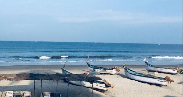 Madrid Home 2 Min Walk To Beach Arambol Exterior foto